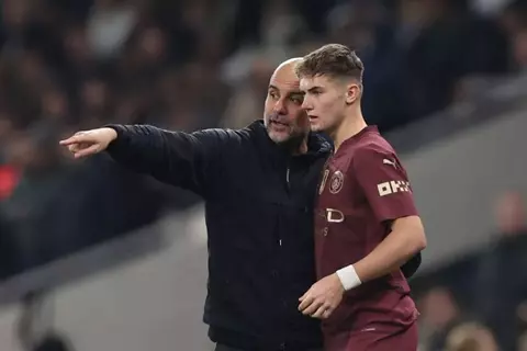 ميرور: لاعب مانشستر سيتي الصاعد يطلب الرحيل